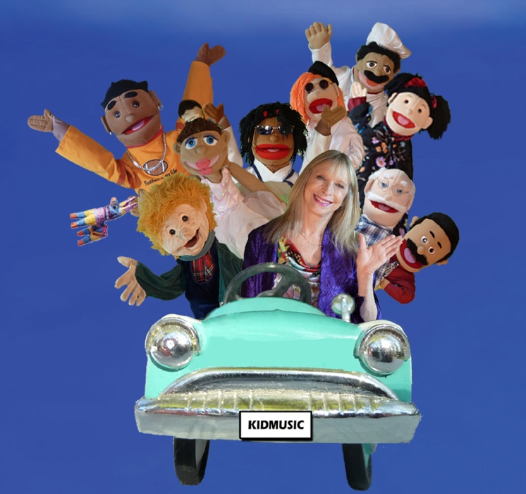 Janice Buckner - Car Puppets Hola - Copy
